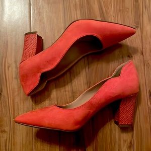 Coral Suede Pump Block Heels Unique - Kelly & Katie (NWOB)